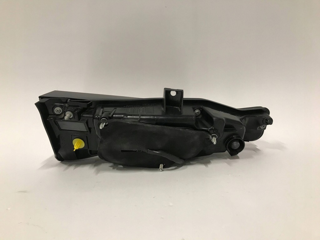 Lexus nx 17-21 рестайлинг  фара задняя правый  внутренняя led европа Доставка