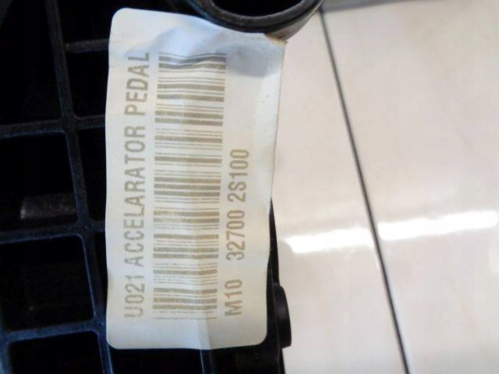 фото №11, Hyundai ix35 10 2.0 gdi педаль газу 32700-2s100