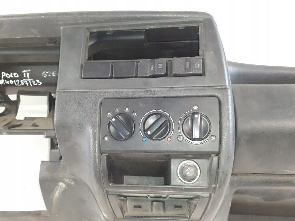 фото №4, Приборная панель приборная приборная панель vw polo ii fl