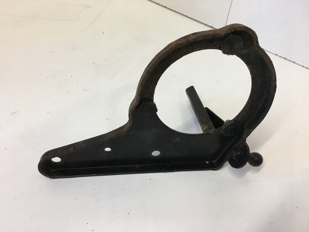 фото №7, Кронштейн насоса vw new beetle i audi 06a131085b