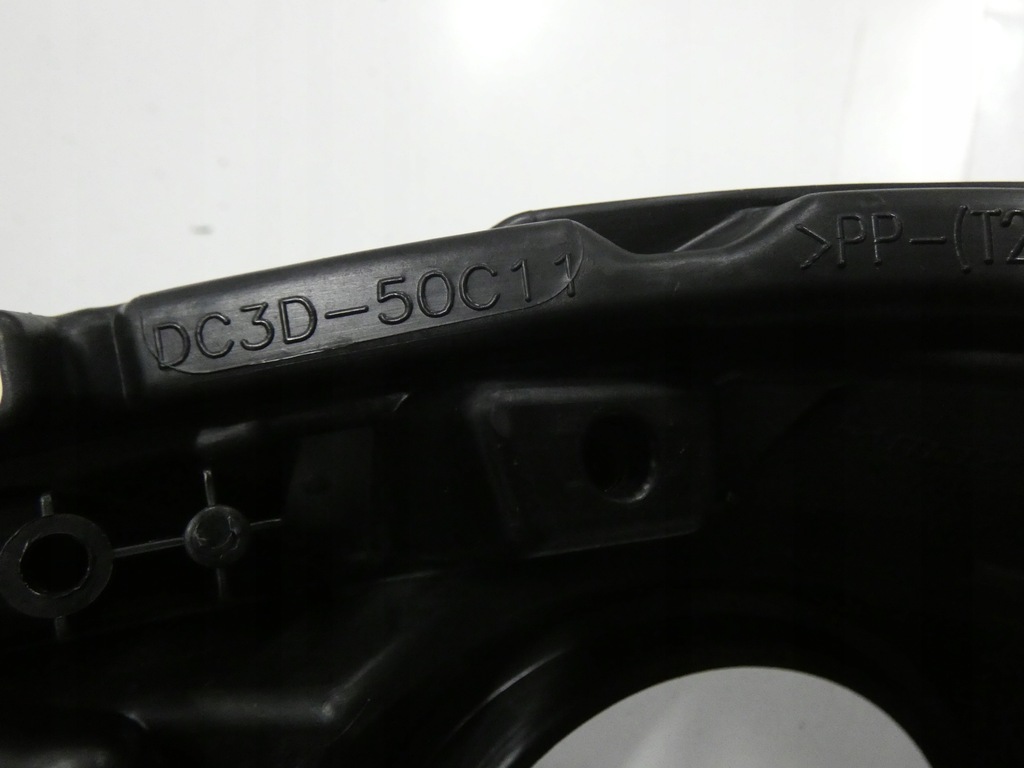 фото №6, Решітка бампера права mazda 2 iii 271.