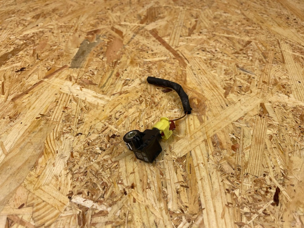 фото №6, Датчик удара ударный штекер vw id.3 id3 id.4 id4 1ea959345b