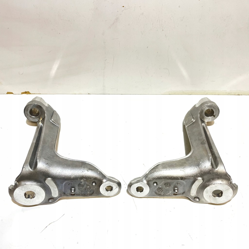 фото №1, Renault captur ii лівий кронштейн підрамник кронштейн лонжерон 548519790r