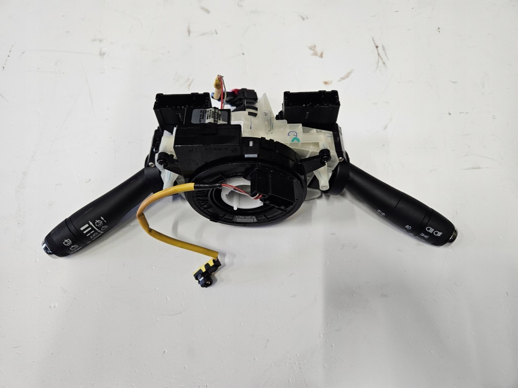 фото №1, Перемикач комбінований стрічка подушка безпеки dacia spring 255674916r перемикачі