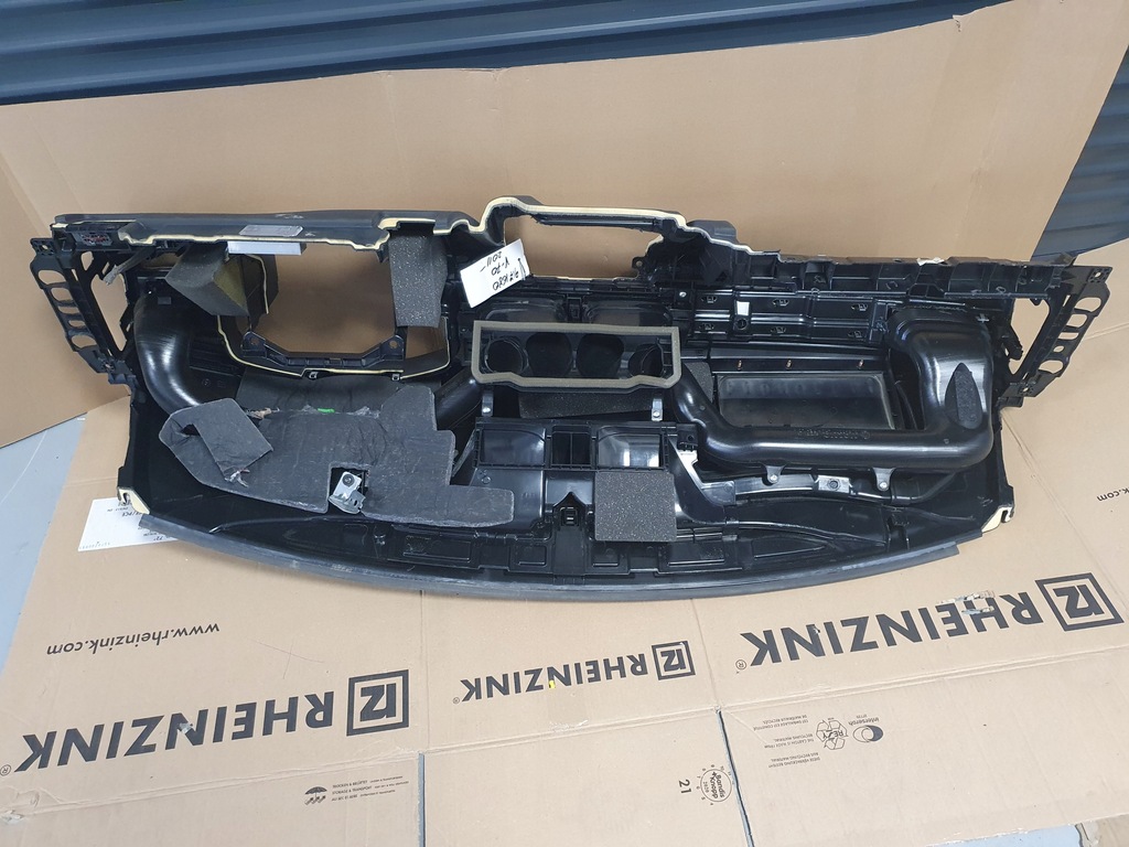 фото №8, Консоль панель приладів панель приладів volvo v70 xc70 s80 08-12 оригінал