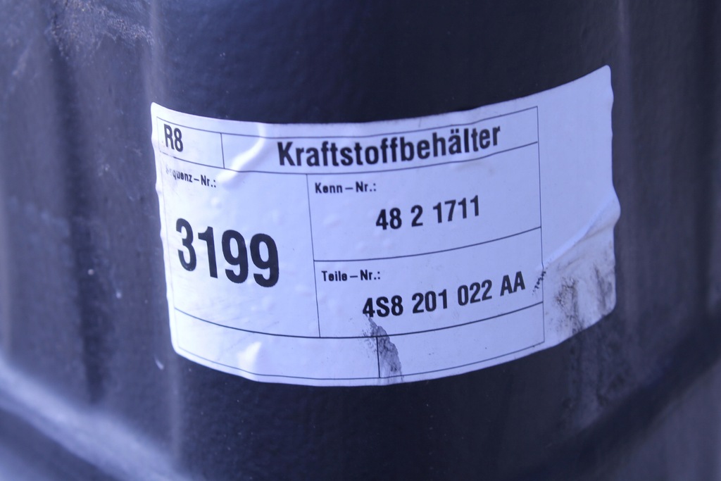 фото №8, Audi r8 4s 16r- бак топлива 4s8201022aa 5.2