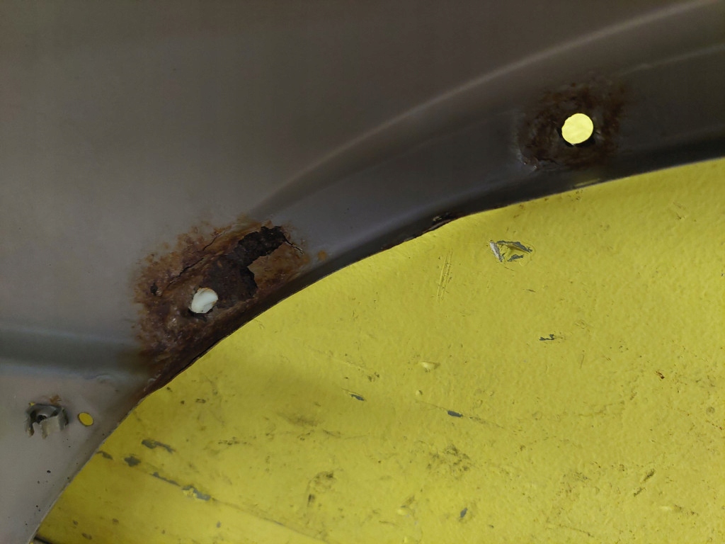 фото №12, Volvo xc70 ii крыло правый перед лак 446-46