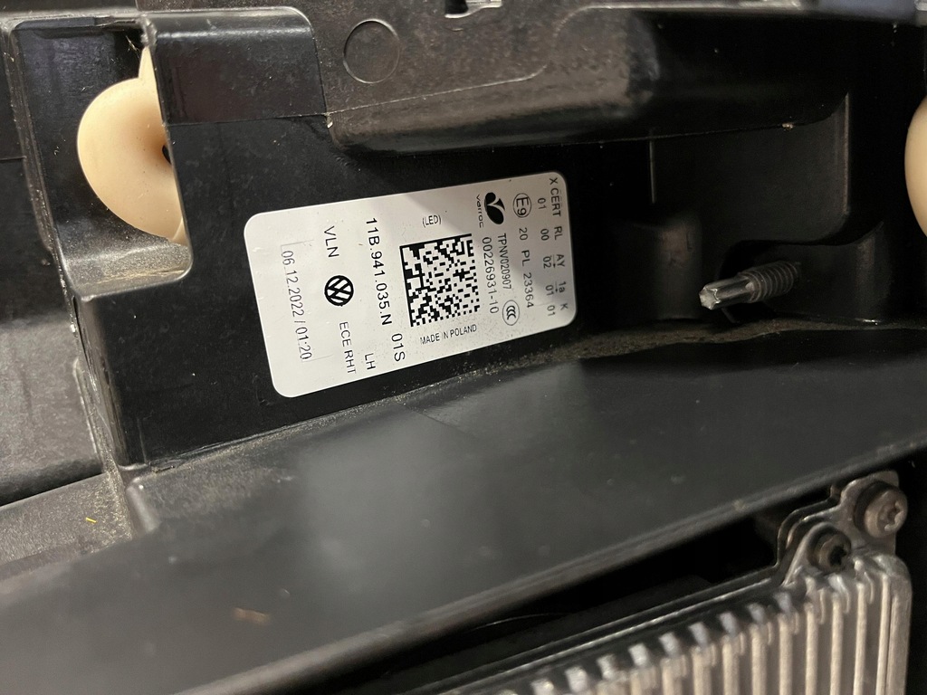 фото №12, Vw id4 id.4 лампа левый перед 11b941035n