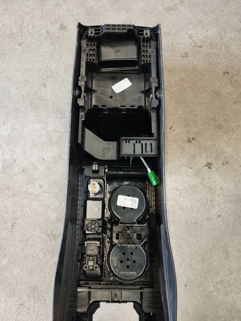 фото №12, Volkswagen golf vii 7 туннель средний 5g0035210