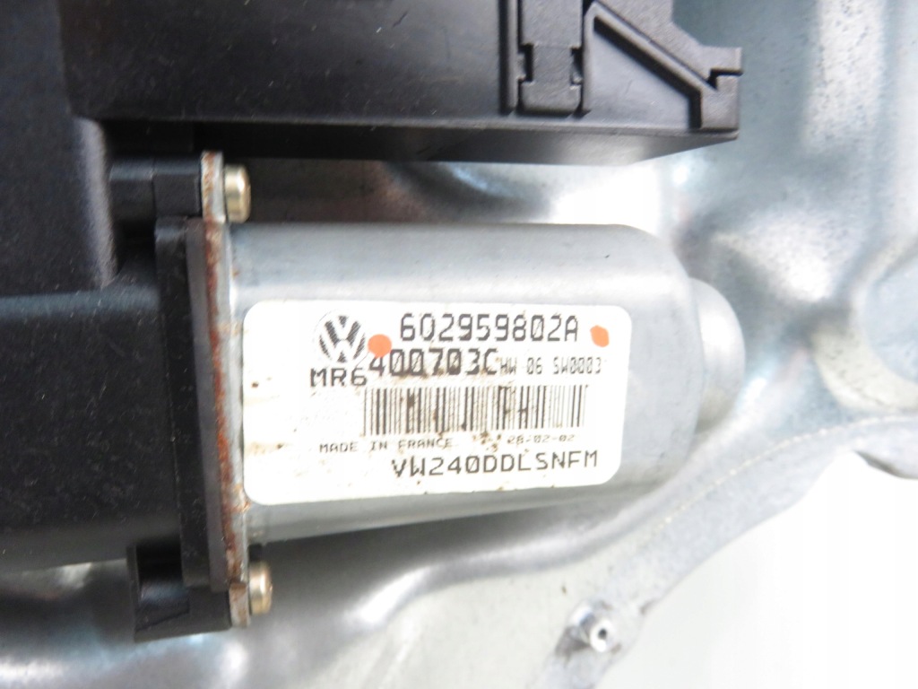 фото №7, Підйомник скло лівий передній vw polo iv 9n_ 6q3837401h 6q2959802a