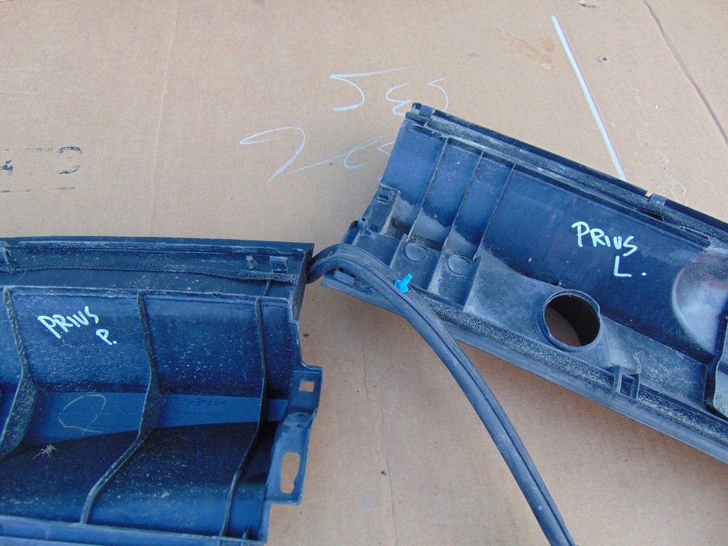 фото №16, Жабо пластиковий do toyota prius ii 2003-