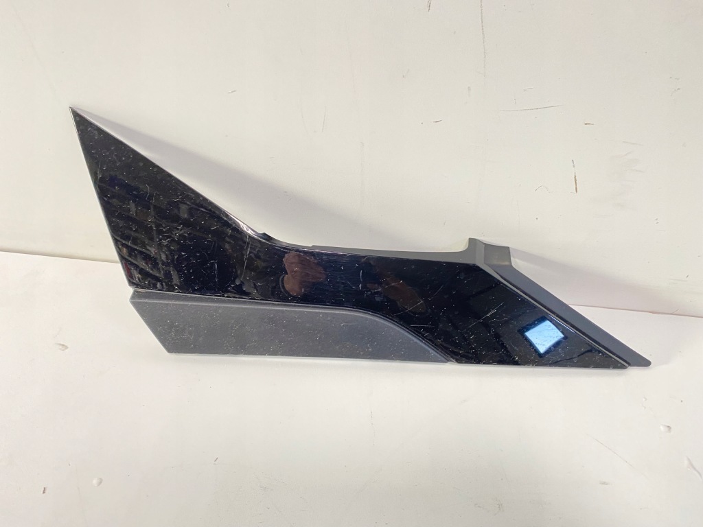 фото №1, Молдинг защита стойка a перед правая передняя bmw i3 i10