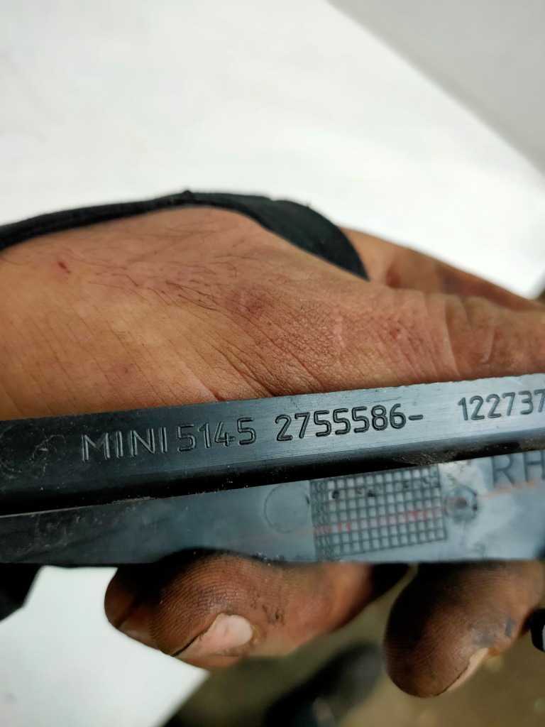 фото №3, Заглушка панели приборной панели правая mini r56 2755586