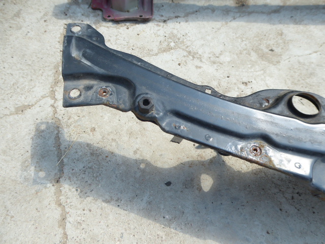 фото №2, Alfa romeo 159 pas передний усилитель sedan 4d