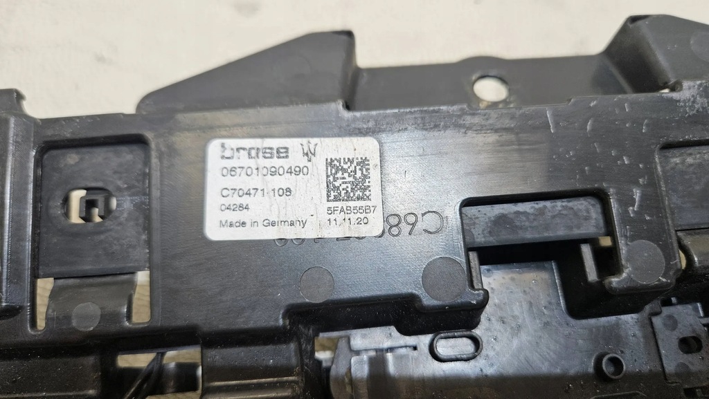 фото №7, Датчик відкривання кришки maserati levante sq4 06701090490