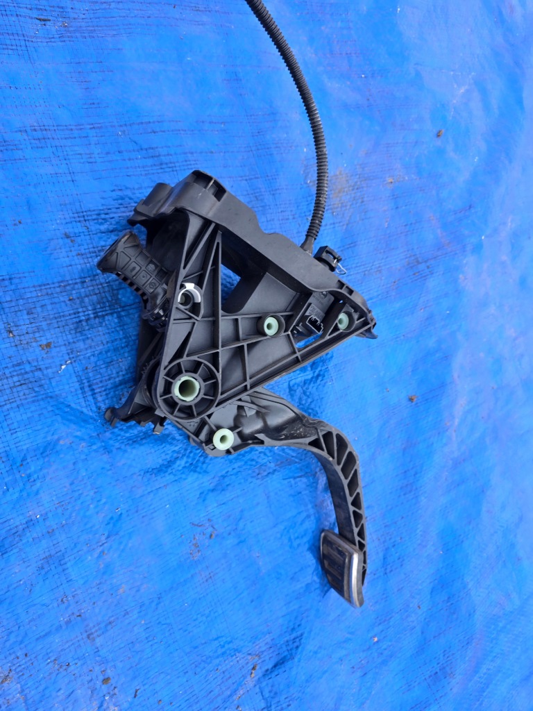 фото №3, Vw golf vii lift помпа педаль сцепления 5q1721059hm
