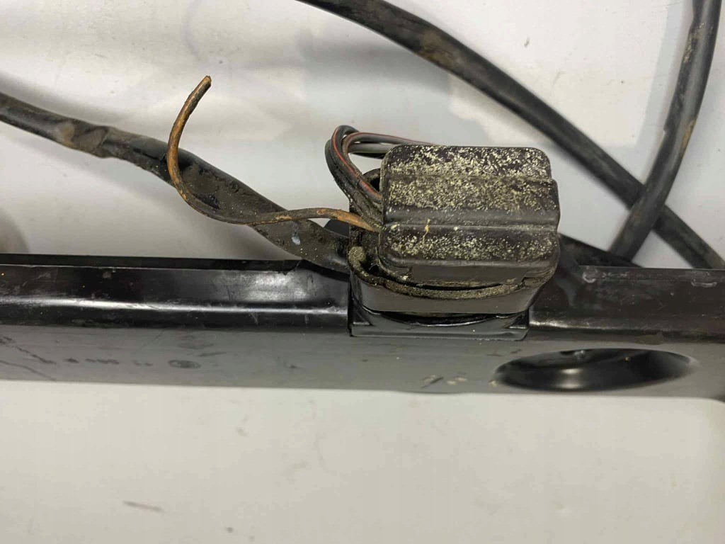 Mercedes-benz w123 1982 вкладиш фари задній ліве l в Україні