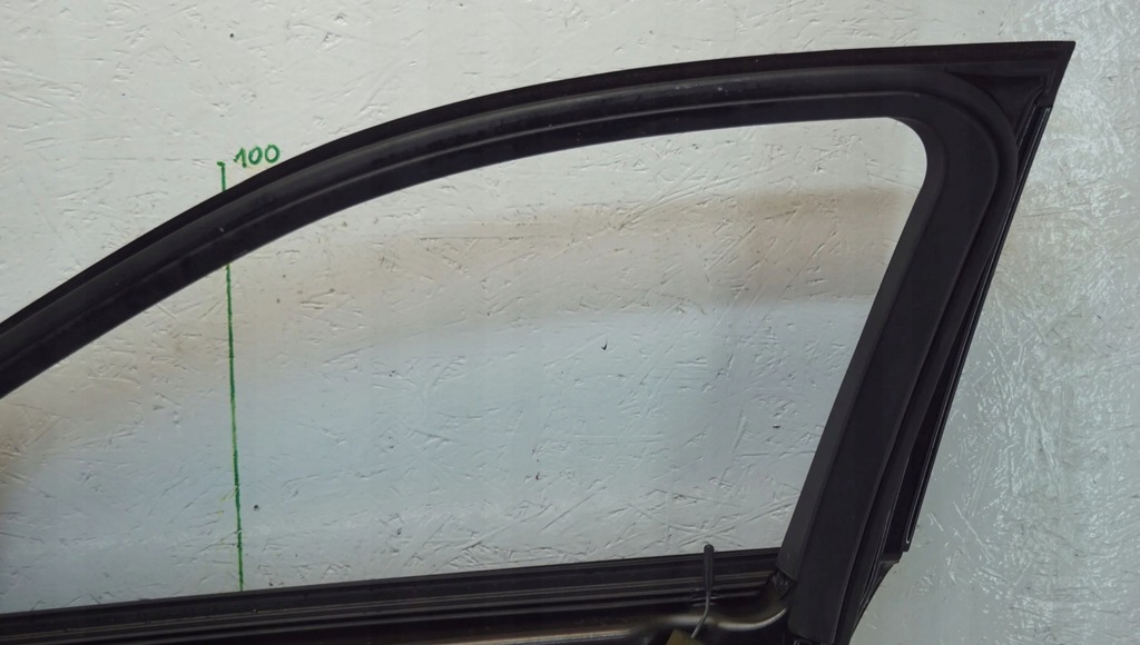 фото №13, Mercedes w212 дверь правое перед c197