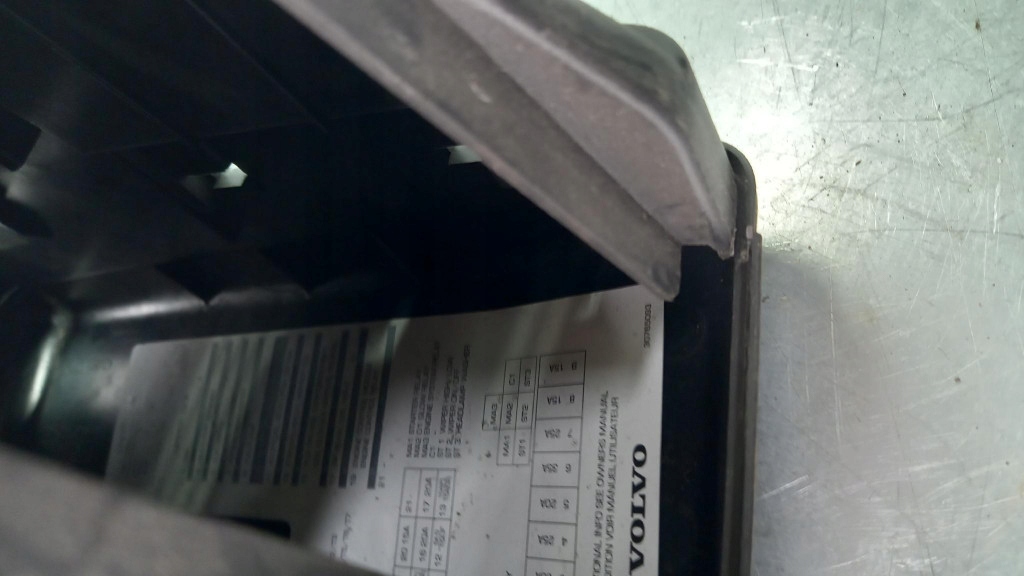 фото №6, Корпус фильтра воздуха volvo s60 i 30797010