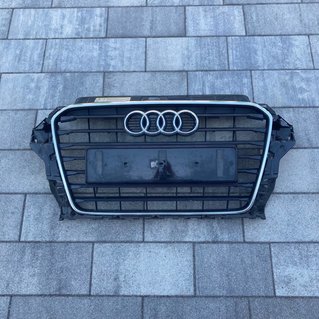 Купить Audi a3 8v 2012- решётка радиатора решётка радиатора бампера перед s-line 8v3853037 / 8v3853651