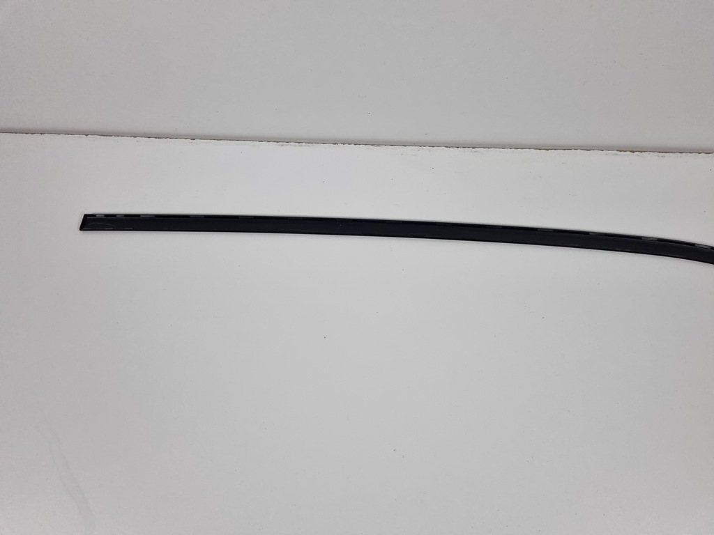 фото №7, Volvo polestar молдинг рамка скло задня права задня 31689573