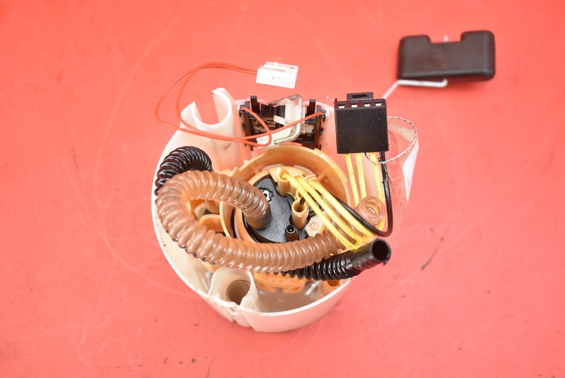 фото №1, Помпа насос пального 172027799r renault talisman 1.6 dci 160 km 15-22