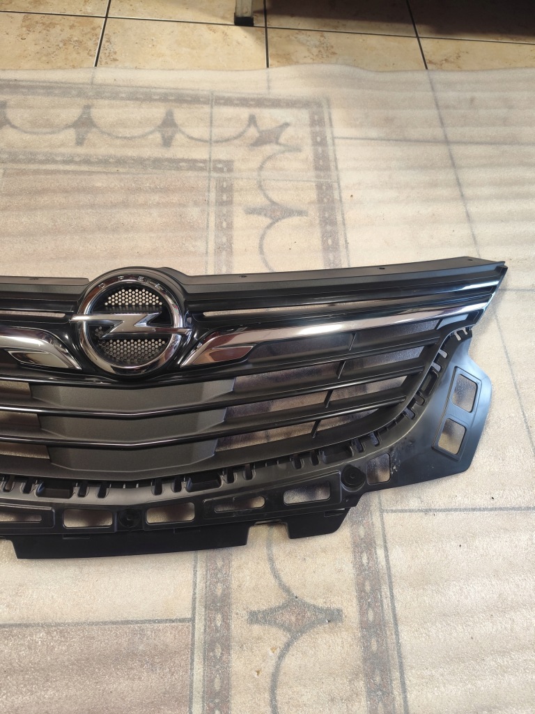 фото №4, Решітка радіатора решітка радіатора opel zafira c lift радар 341601492