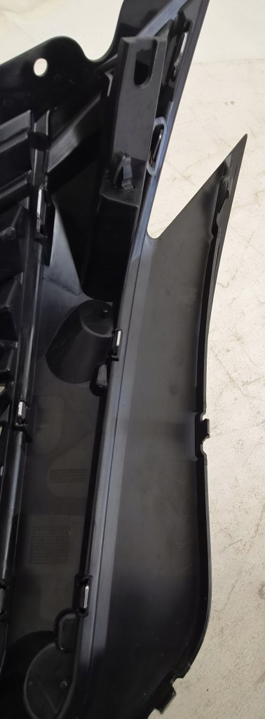 Решітка радіатора решітка  nissan juke f16 2 2019- 623106pa0a Доставка