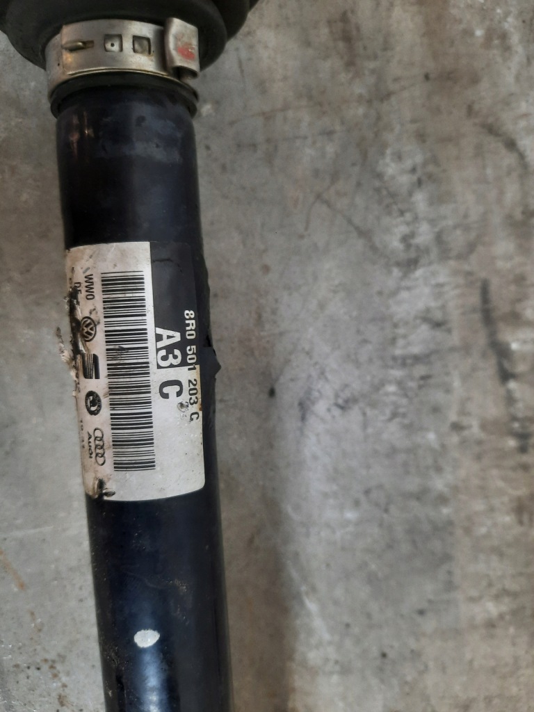 Приводной вал задний  audi a6 c7 a7 q5 quattro 8r0501203c Оригинал