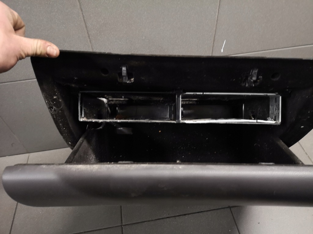 фото №12, Бардачок пассажира vw phaeton eu 3d1857572