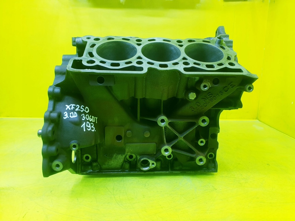 фото №9, Блок двигуна jaguar land range xj xf l319 l320 3.0 d 306dt номінал