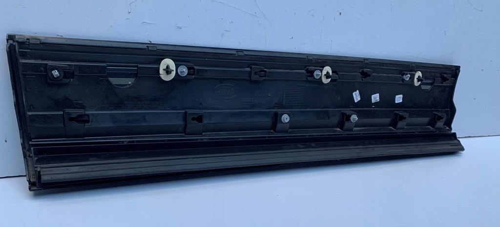 фото №3, Молдинг дверь правая задняя задняя velar r-dynamic