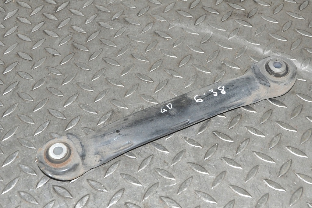 фото №1, Mercedes r172 slc250d 2017 rhd задний правый рычаг