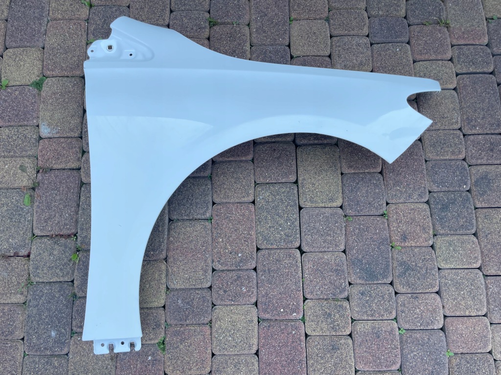 фото №1, Mercedes b klasa w247 крила правий передній oryg.