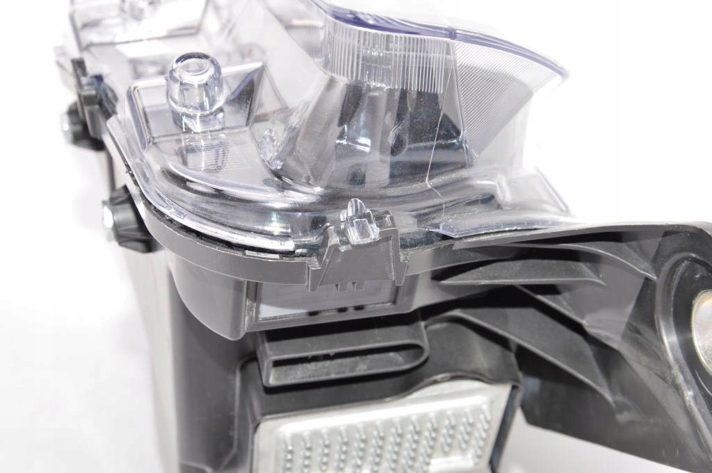 фото №12, Maserati quattroporte m156 лампа правий перед