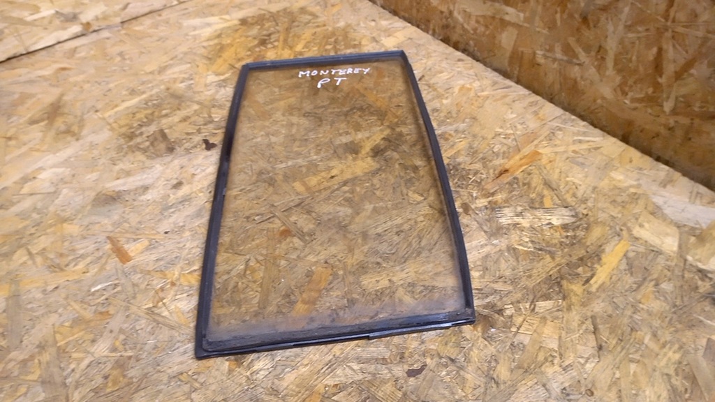 фото №1, Monterey trooper 3,2 v6 98 r стекло дверь pt