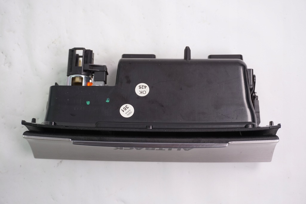 фото №8, Бардачок пепельница vw passat b7 alltrack 3c0863284k