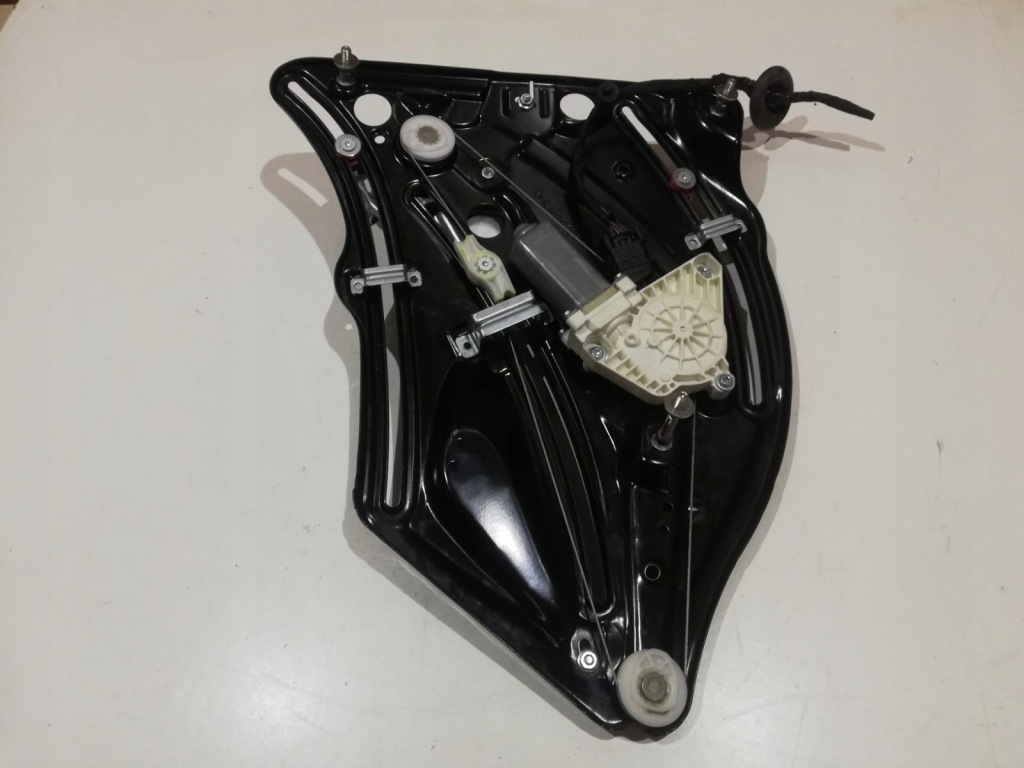 фото №7, Подъемник моторчик mechanizmm стекло e-klasa w207