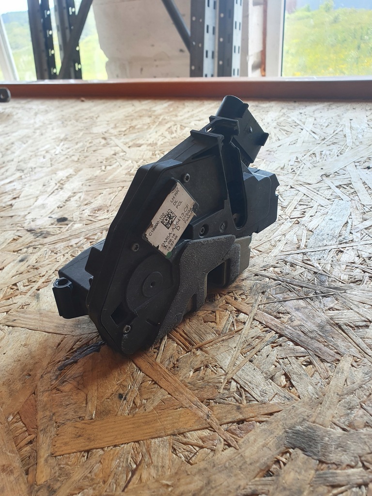 фото №3, Ford fusion mk5 оригінальний замок двері лівий задня