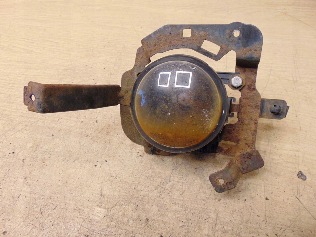 фото №1, Противотуманная фара левый mitsubishi l200