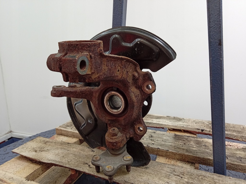 фото №5, Skoda rapid 1.6 tdi поворотный кулак перед левая ступица