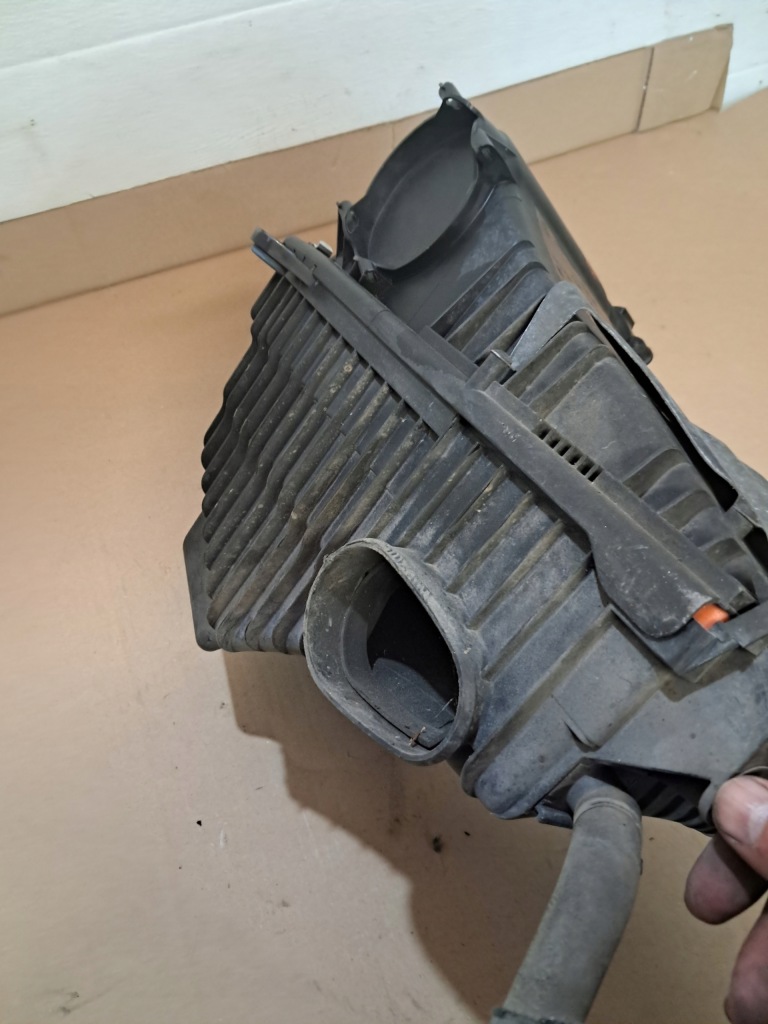 фото №13, Корпус фільтра повітря q7 4l touareg 3.0 tdi 7l6129601q