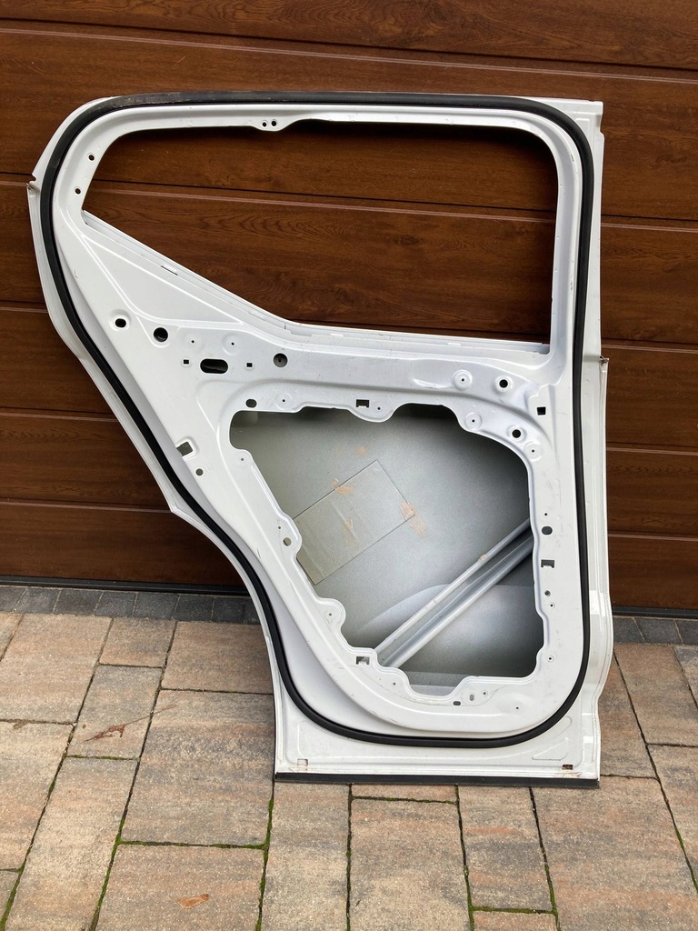 фото №9, Volvo xc40 дверь задние левая