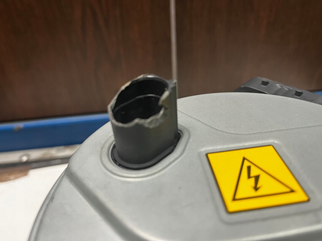 Генератор audi volkswagen porsche 05e903019f oem охлаждаемый woda в Украине