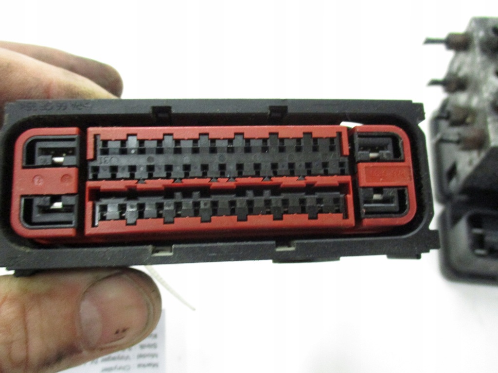 фото №9, Chrysler voyager iv 2.5 crd 01-08 насос abs p04721090ae