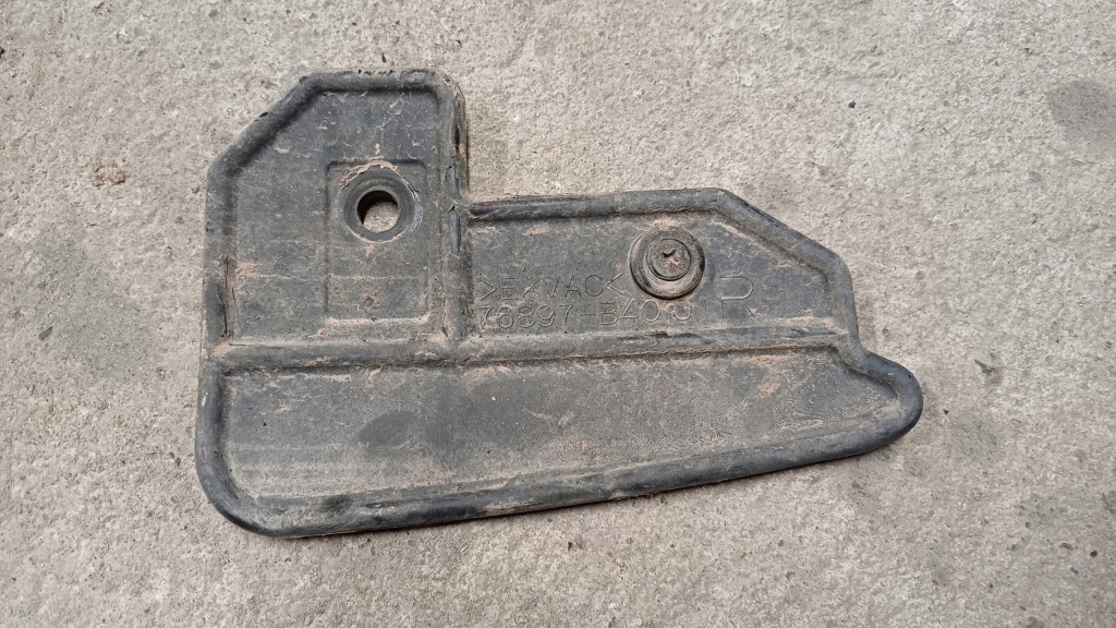 фото №1, Daihatsu terios ii защита подвеска брызговик правая 76897-b4010