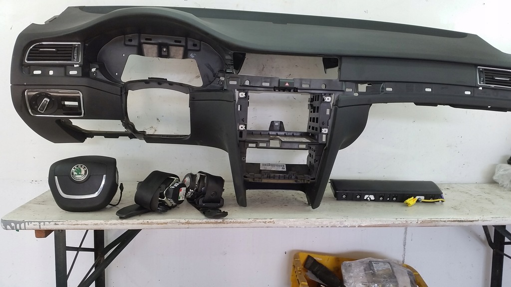 фото №10, Панель приладів приладова консоль skoda superb ii