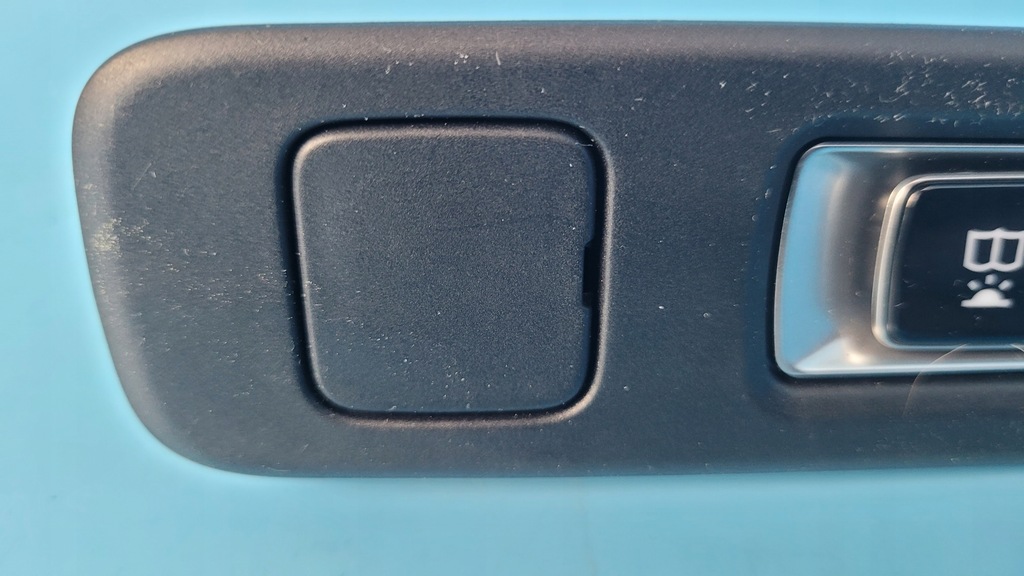 фото №8, Mercedes eqe 350+ 23r лампа потолочный правая a2069067100