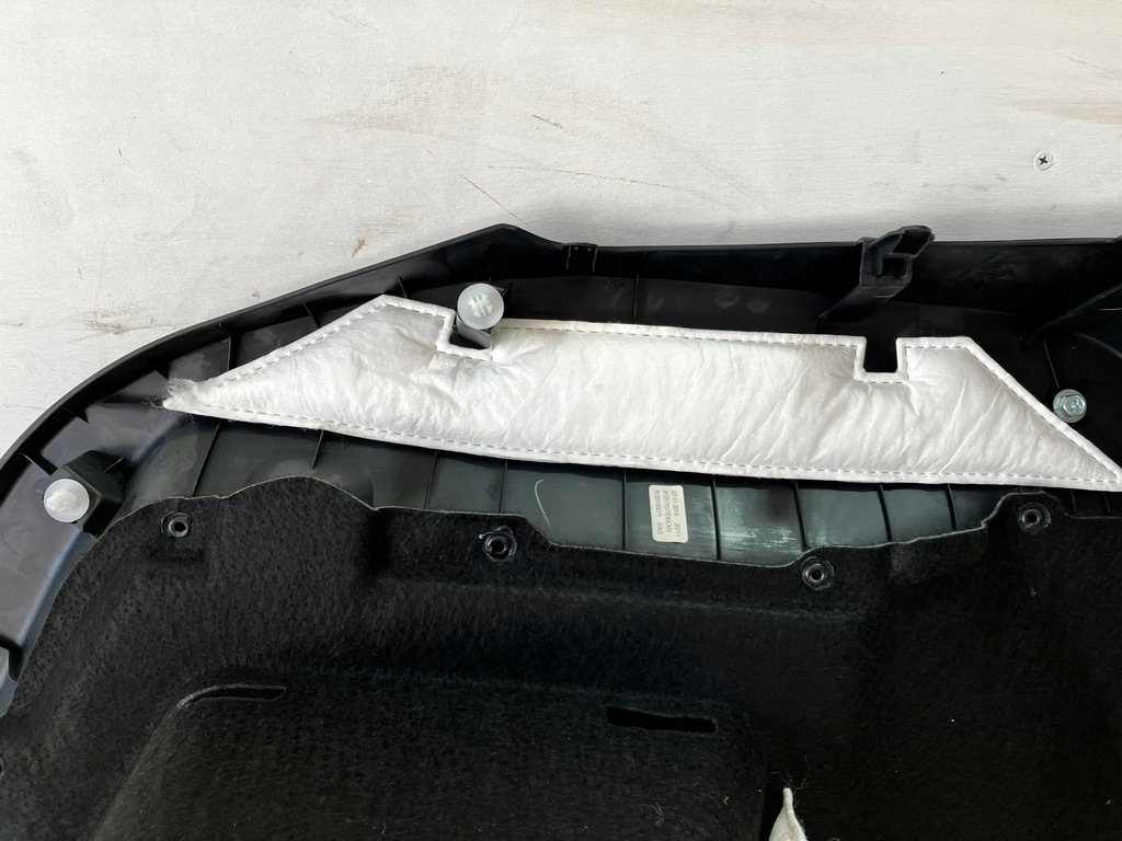 фото №14, C-hr chr 2.0 гибрид обшивка багажника правый komple