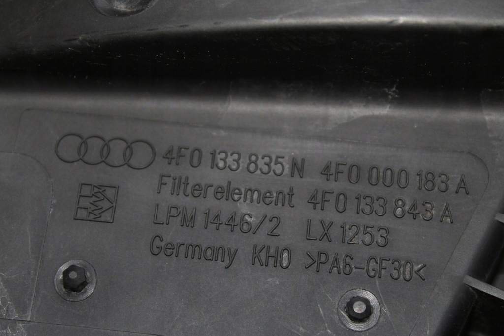 Корпус фільтра повітря 2.0 4f0133835n a6 c6 Зі Шроту